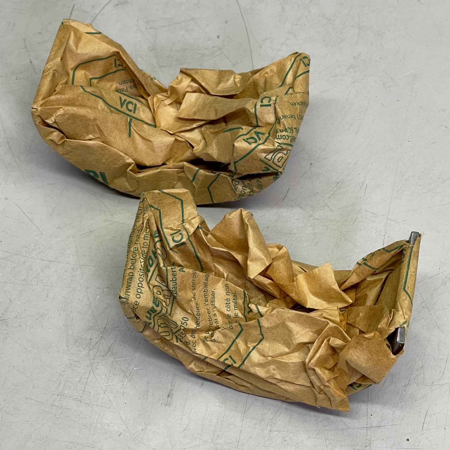 CUMMINS Genuine Bearing Connecting Rod 3.4"x2.9"x4.3" Steel 4309174