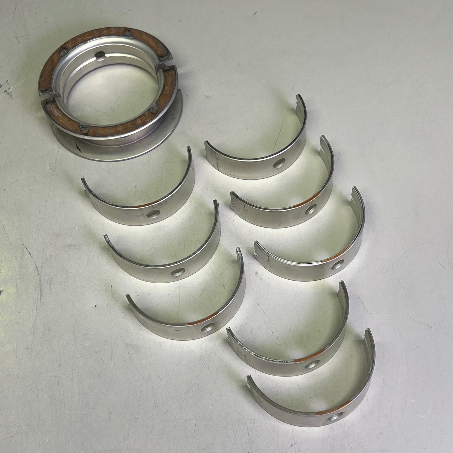 MAHLE Clevite P-Series Main Bearing Set For Ford Made In USA Part MS-863P