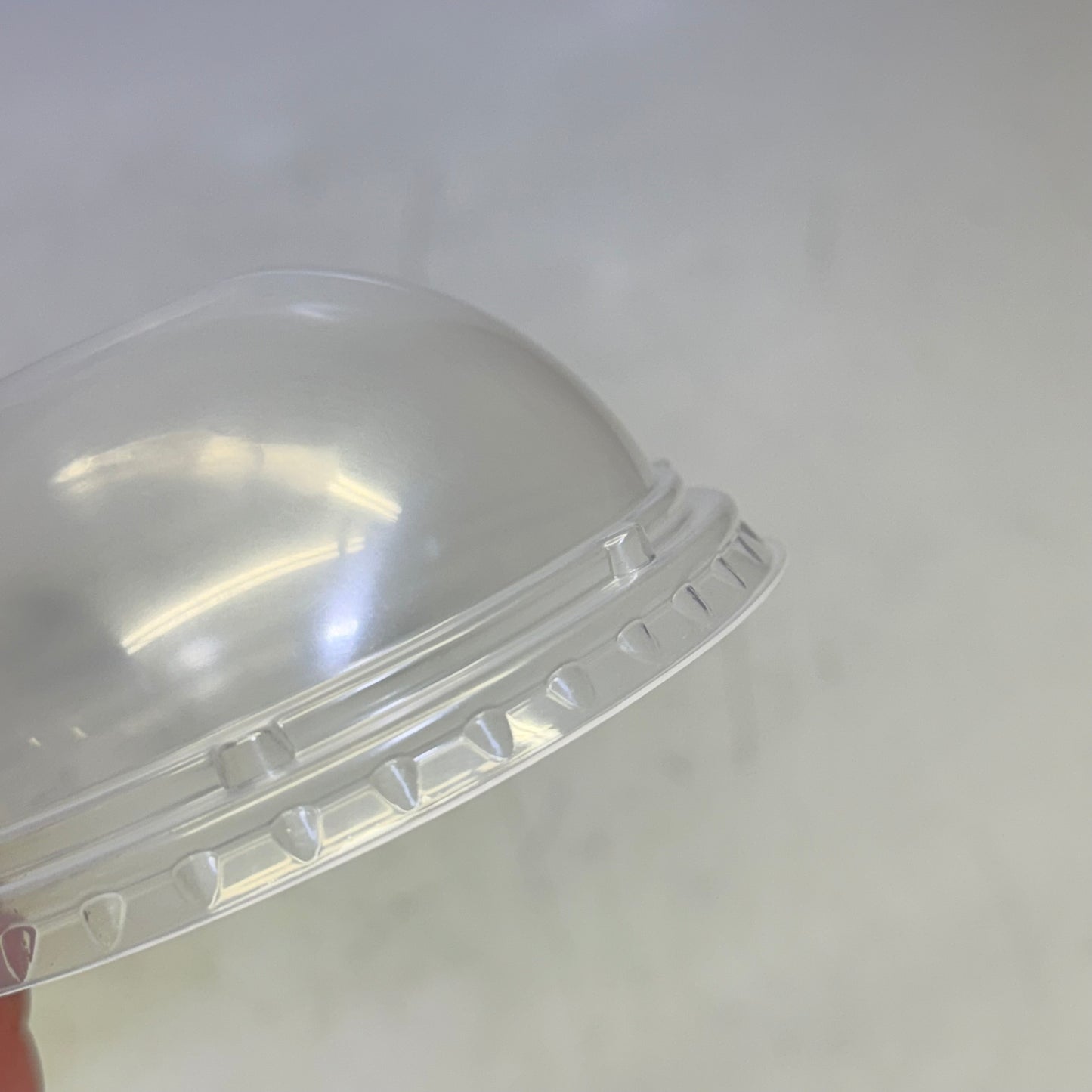 ZA@ PACTIV EVERGREEN (1000 PACK) Dome Lids W/ Hole 16, 24, 26 oz Clear 125572052