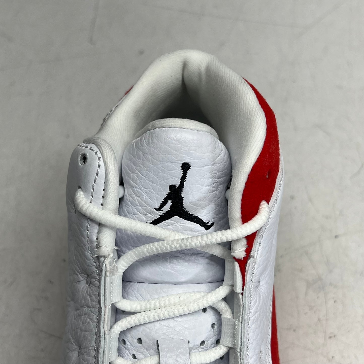 AIR JORDAN 13 Retro Sneaker Men Sz 11.5 White Black True Red 414571-102 (As-Is)