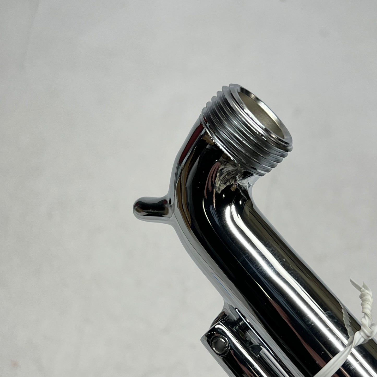 ZURN Wall-Mount Sink Faucet 6" Vacuum Breaker Spout Chrome Z843M1-XL-CS