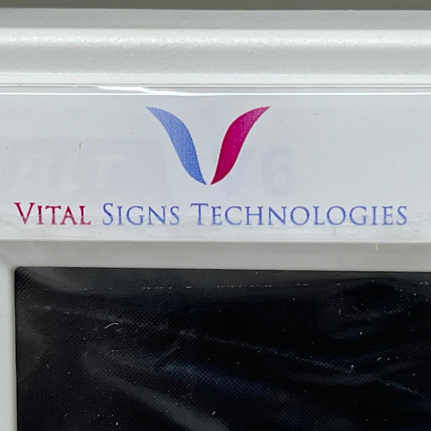 VITAL SIGNS TECHNOLOGIES Vital Signs Monitor w/ Accessories & Power V6 Model