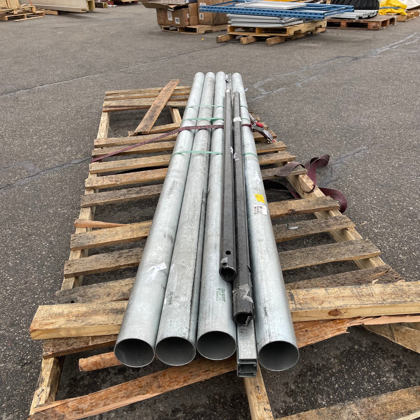 ZA@ Pallet of NUCOR Electrical Metallic Tubing 120” x 3.5” (AS-IS)