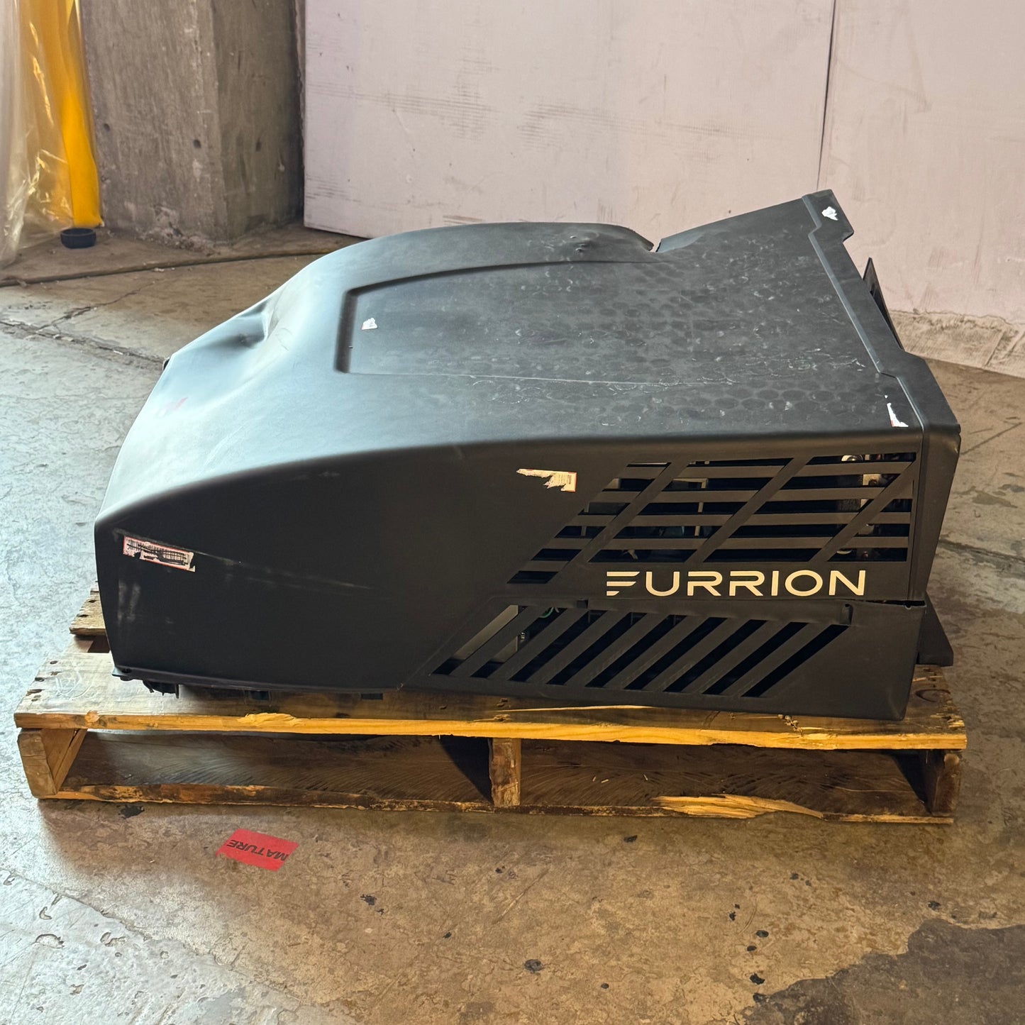 ZA@ FURRION Chill HE Replacement RV Air Conditioner for Coleman Setup - 15000BTU (New Other, Cosmetic Damaged)