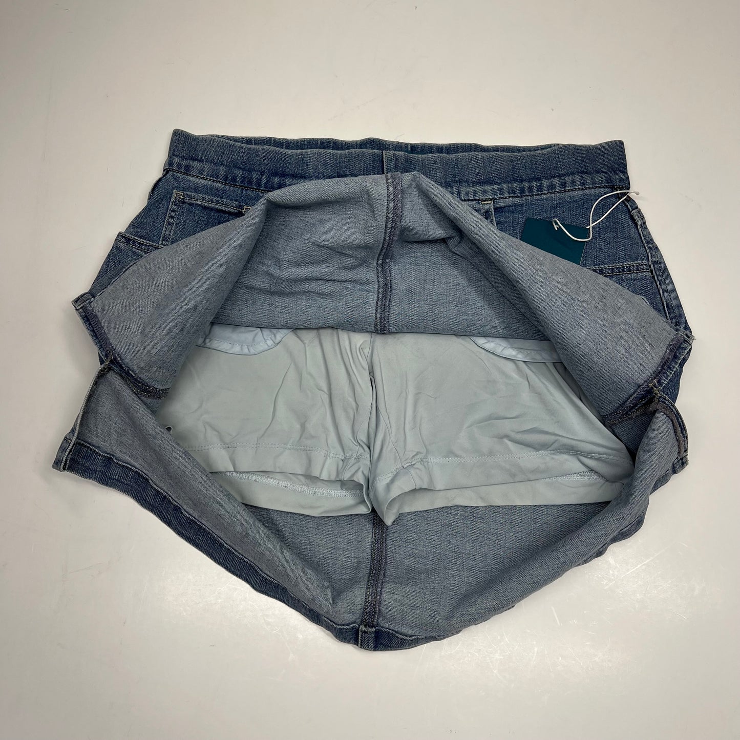 JAG On the Go High Rise Skort Pull-on Women's Sz 14  Silver Lake J3101CSA220