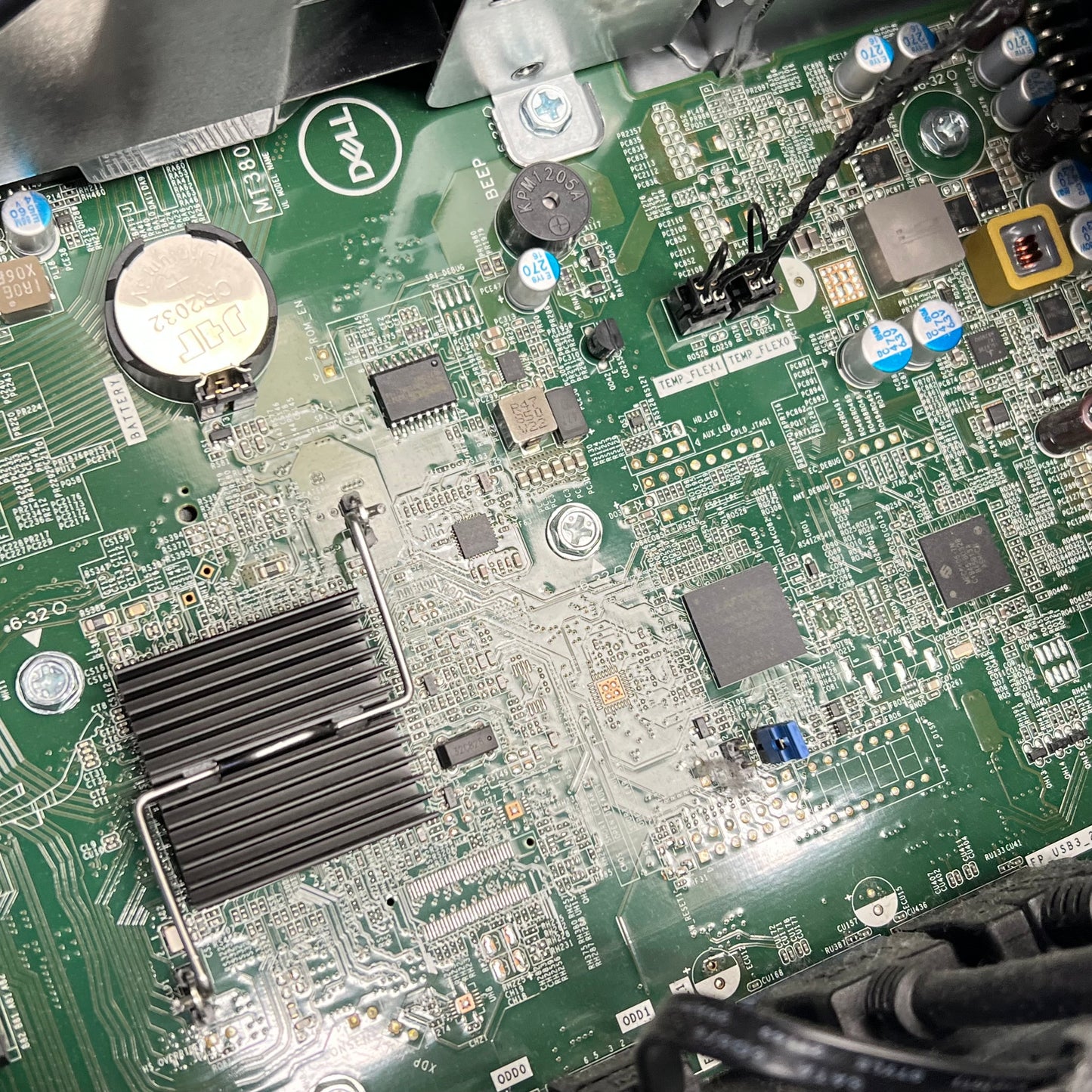 ZA@ DELL  Hi Performance Single Socket Workstation W/ Built in Ai Platform 950W Power 4 Sticks of Ddr4 Ram 5820 (Used) A