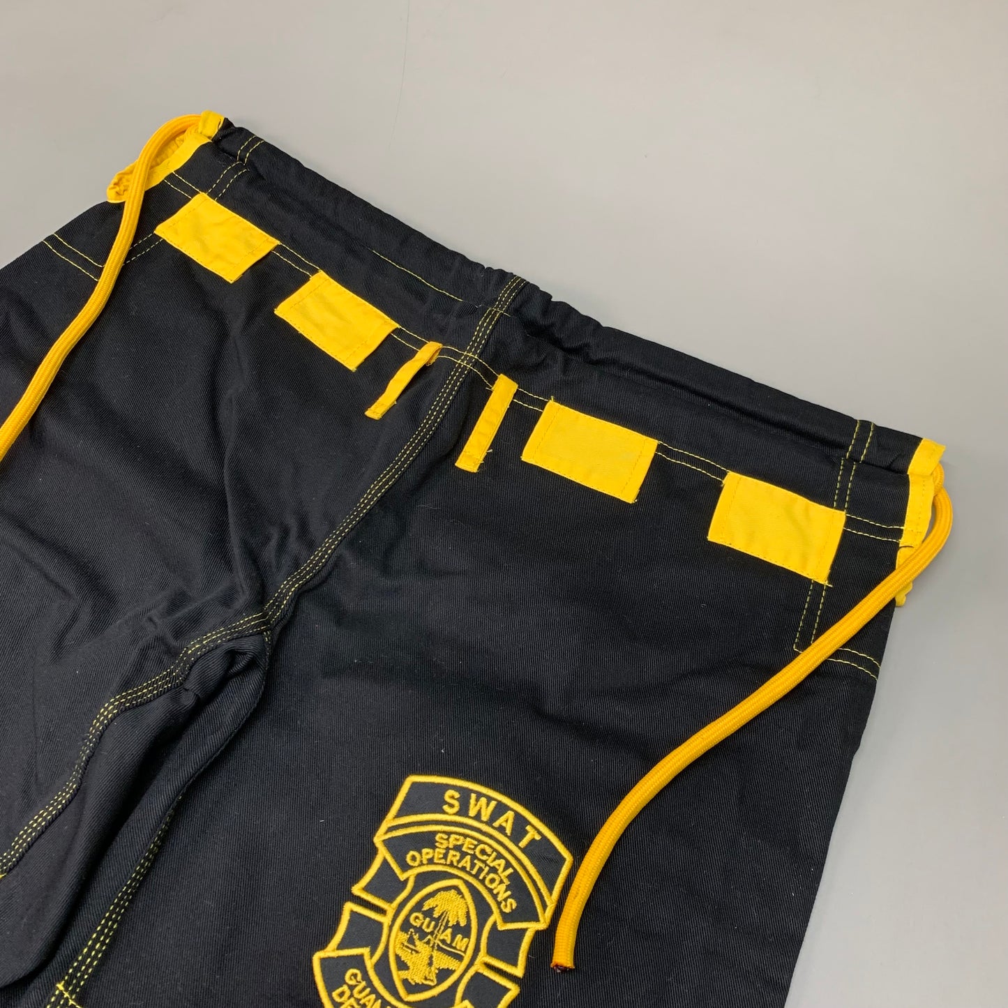 BTLGRNDS Martial Arts Jiu Jitsu Gi Uniform Adult Size Black/Yellow