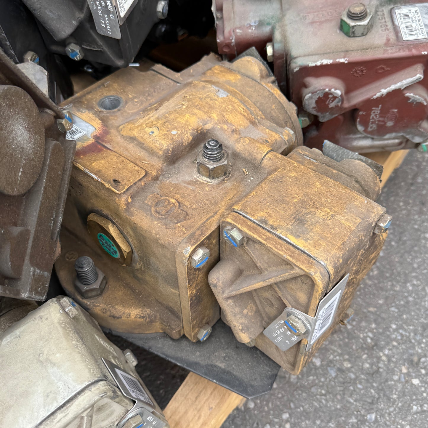 NEW YORK AIR BRAKE (22 Units) Railroad Air Brake Valves, Train Parts (AS-IS)