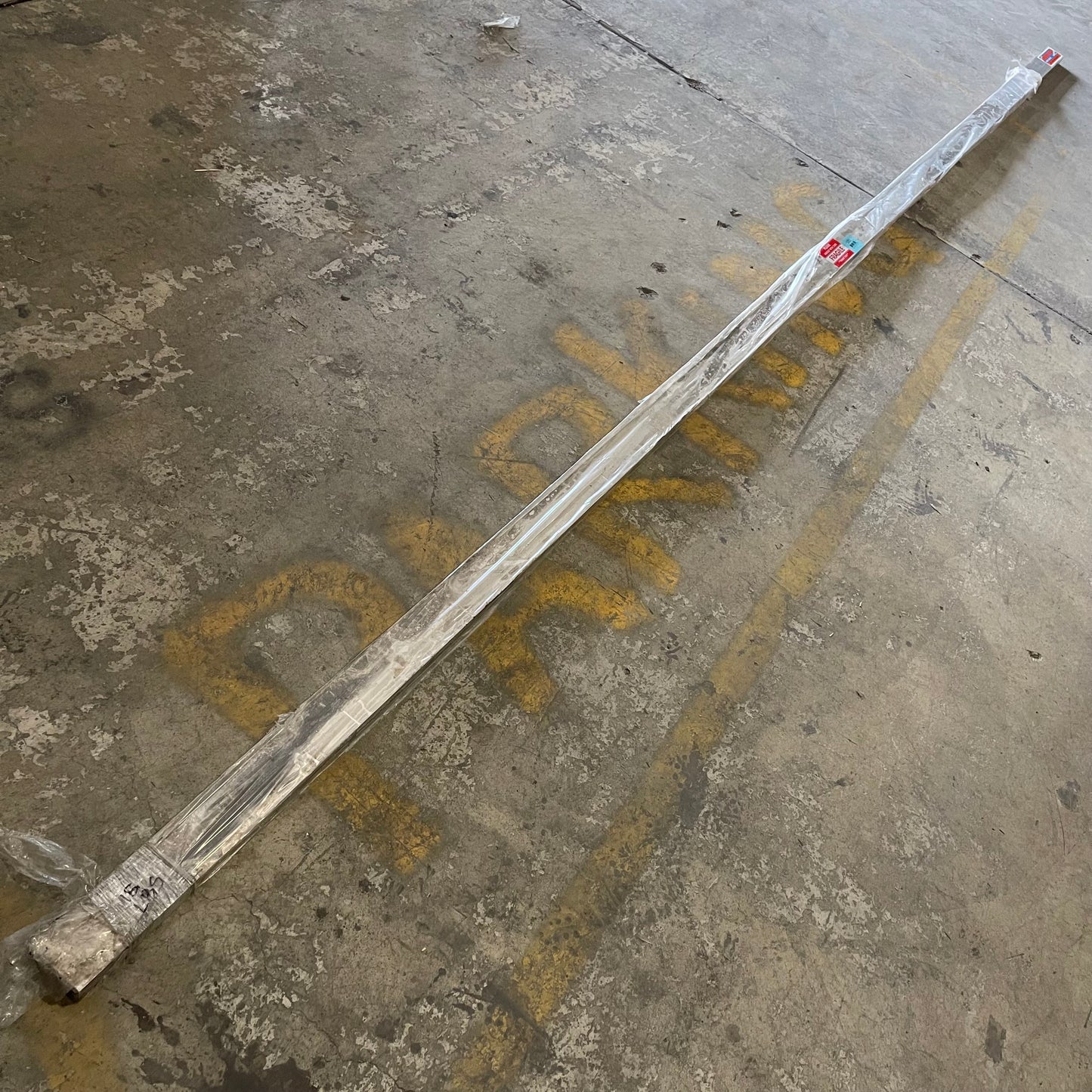 KRAFT TOOL CO. Magnesium Screed 216”x1 1/2”x3 1/2” CC619