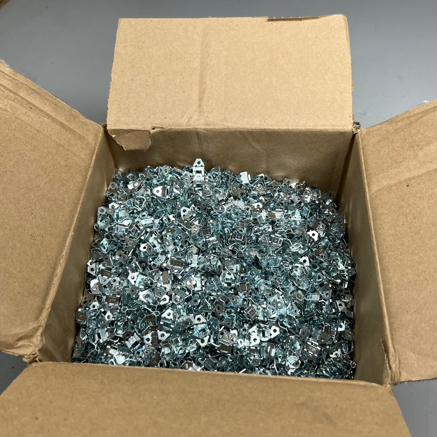 TEXTRON AVAITION (5000 Pack) Spring Catch Silver S2436-7