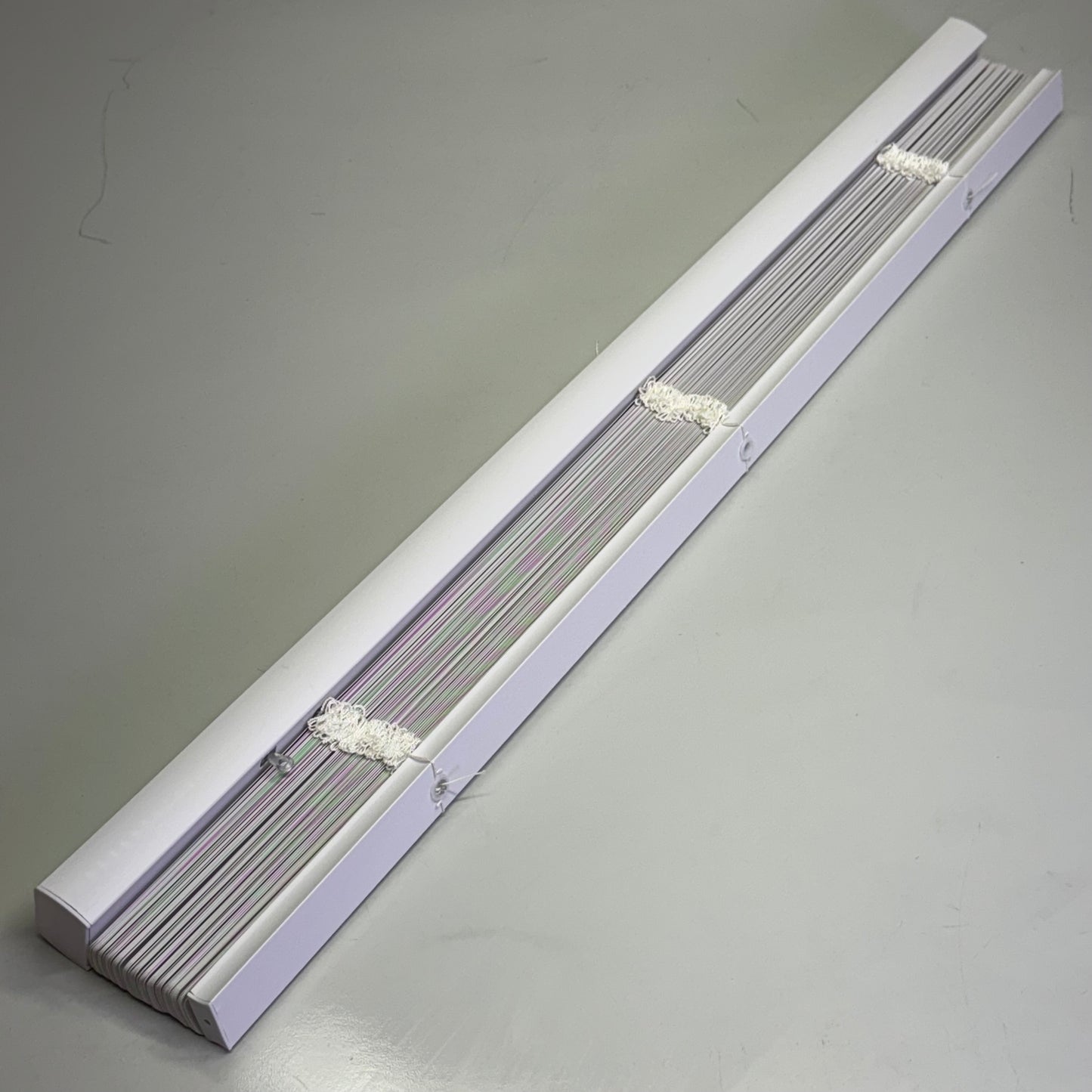 LOTUS & WINDOWARE 1" Vinyl Blind Cordless 35" x 84" White MLX3584WH