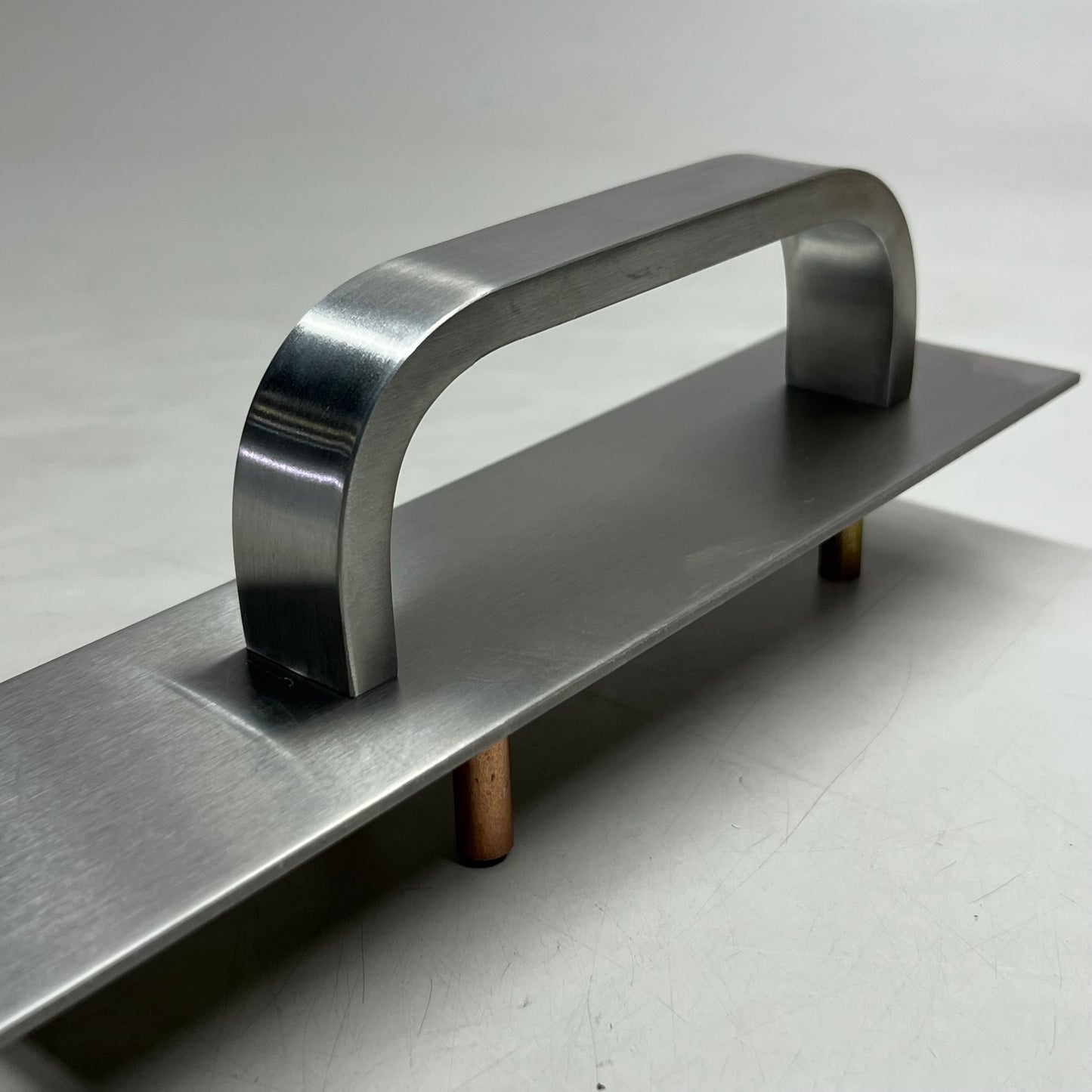 Fixed Pull Night Latch Trim w/ Cylinder Hole, Silver M99F/32D-G3