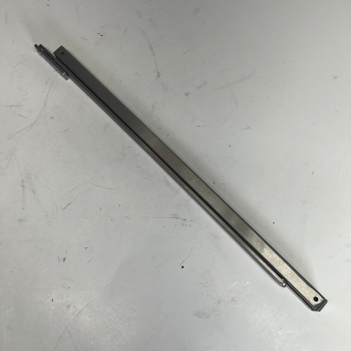 ARCHITECTURAL BUILDERS 4400 Series Surface Mount Overhead Stop & Holder 4424RA