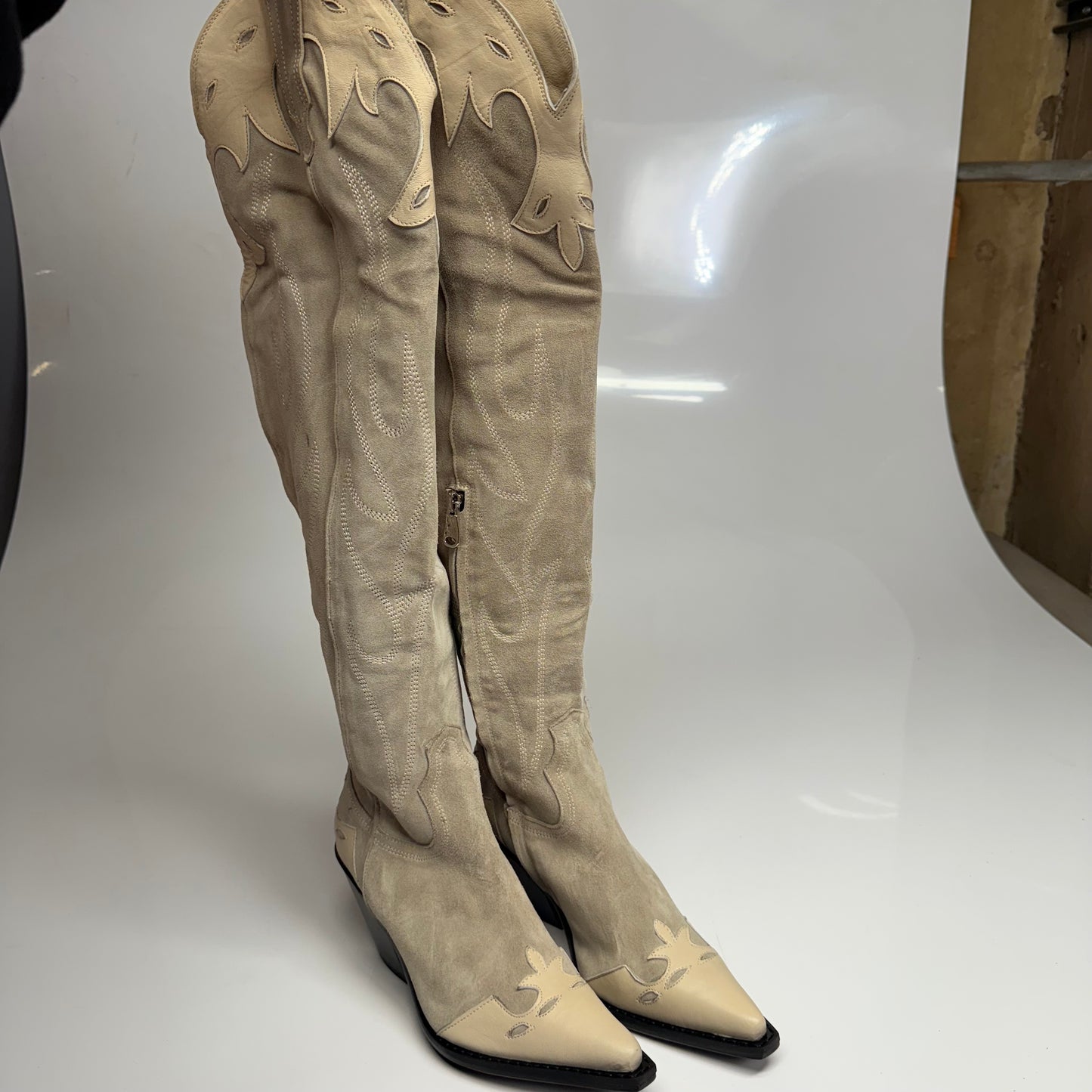 FREE PEOPLE Wild West Thigh High Boots Sz 7 WS Dust Bunny Suede 84641133- New