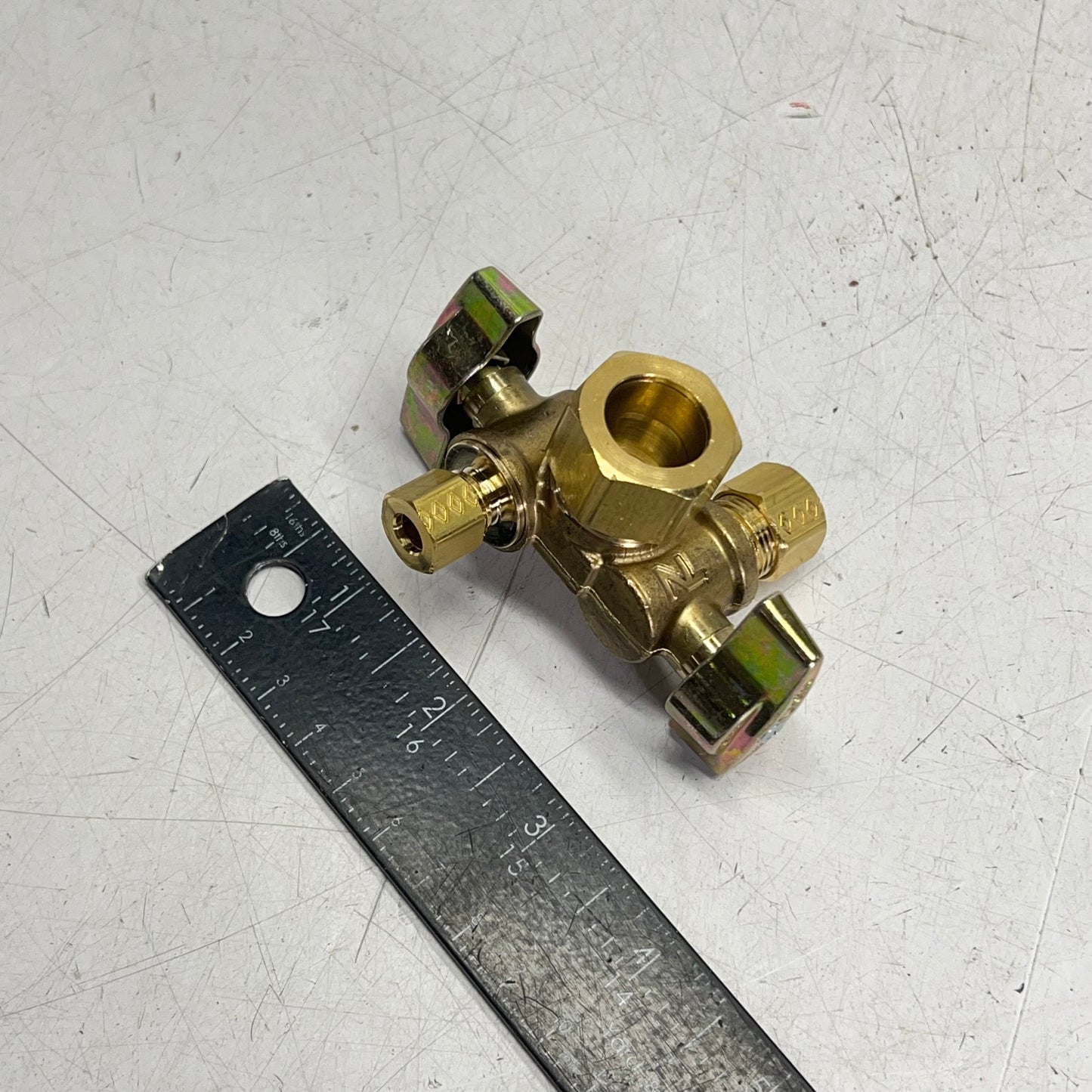 BRASS CRAFT Dual Outlet Dual Shut-off Valve 1/4" Turn Angle Ball KTCR1900DVX R