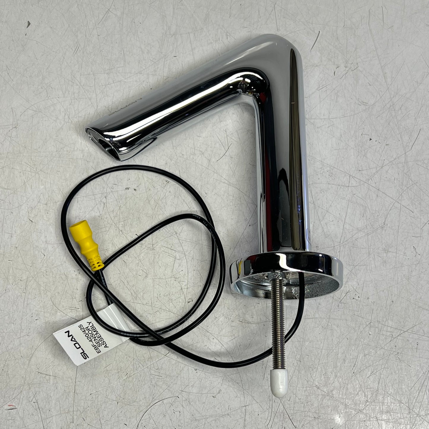 SLOAN Hardwired Powered Deck Mounted Mid Body Faucet  0.5 GPM Chrome ETF420-PLG