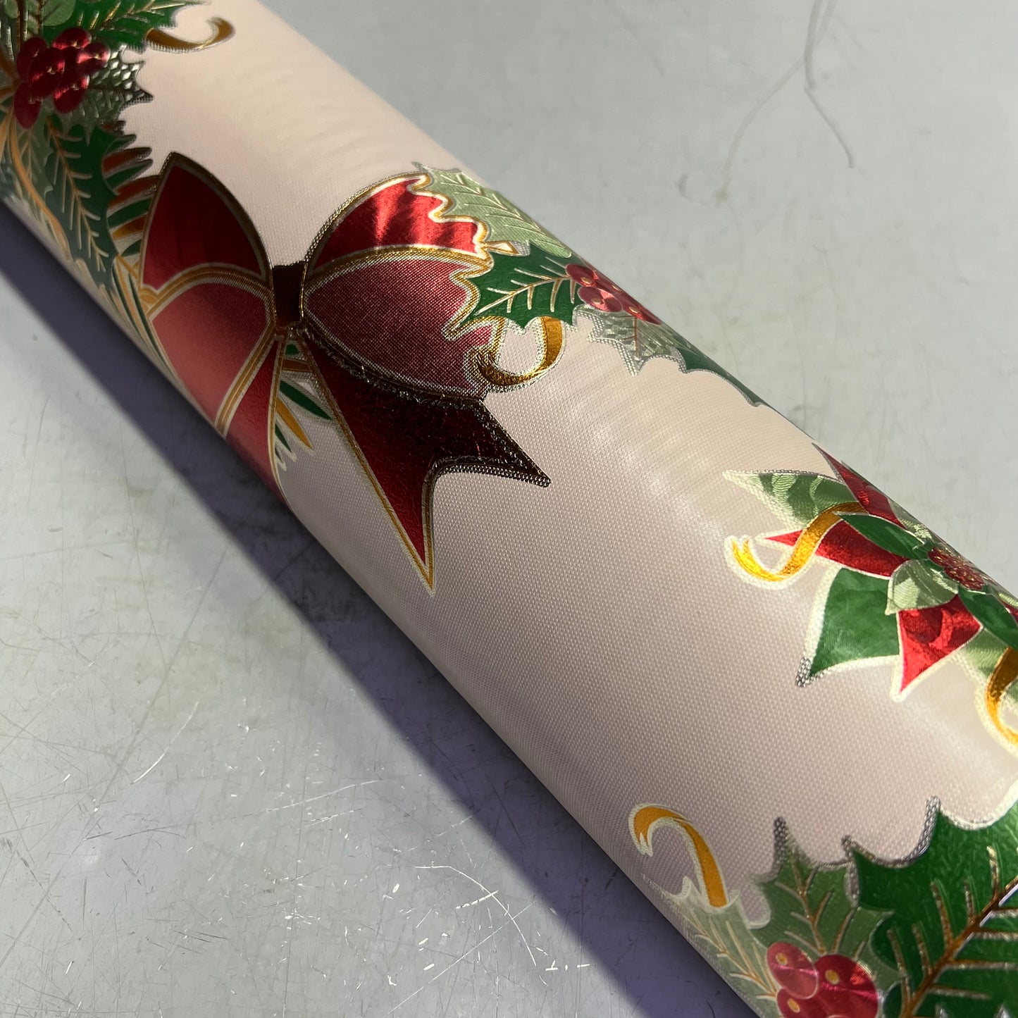 Christmas Wreath Poinsettia & Presents Table Cloth 54"x60' Tan/Red/Green CC8364