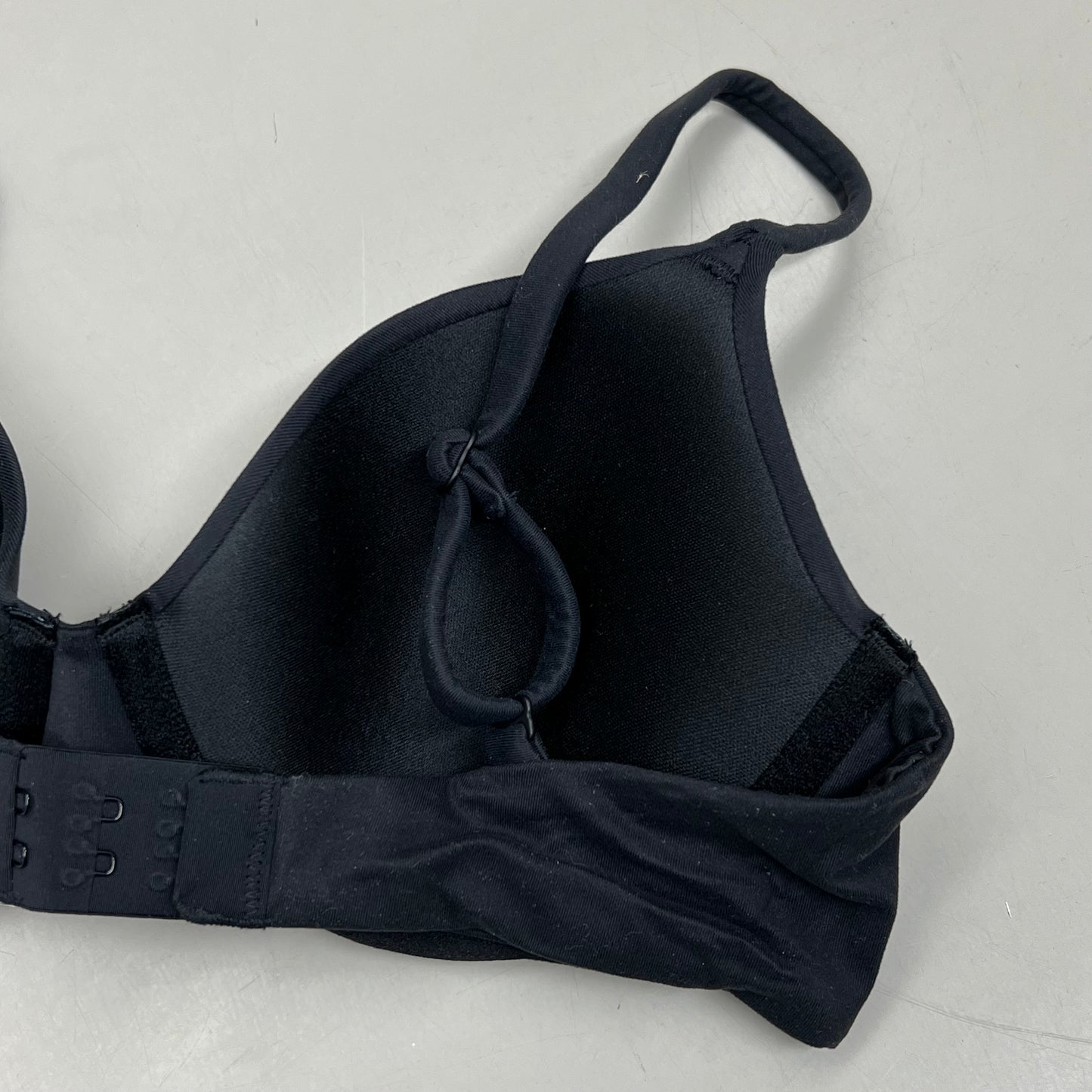 SKIMS Buttery Soft Fits Everybody T-Shirt Bra Women's Sz 32C Onyx BR-TSH-0023