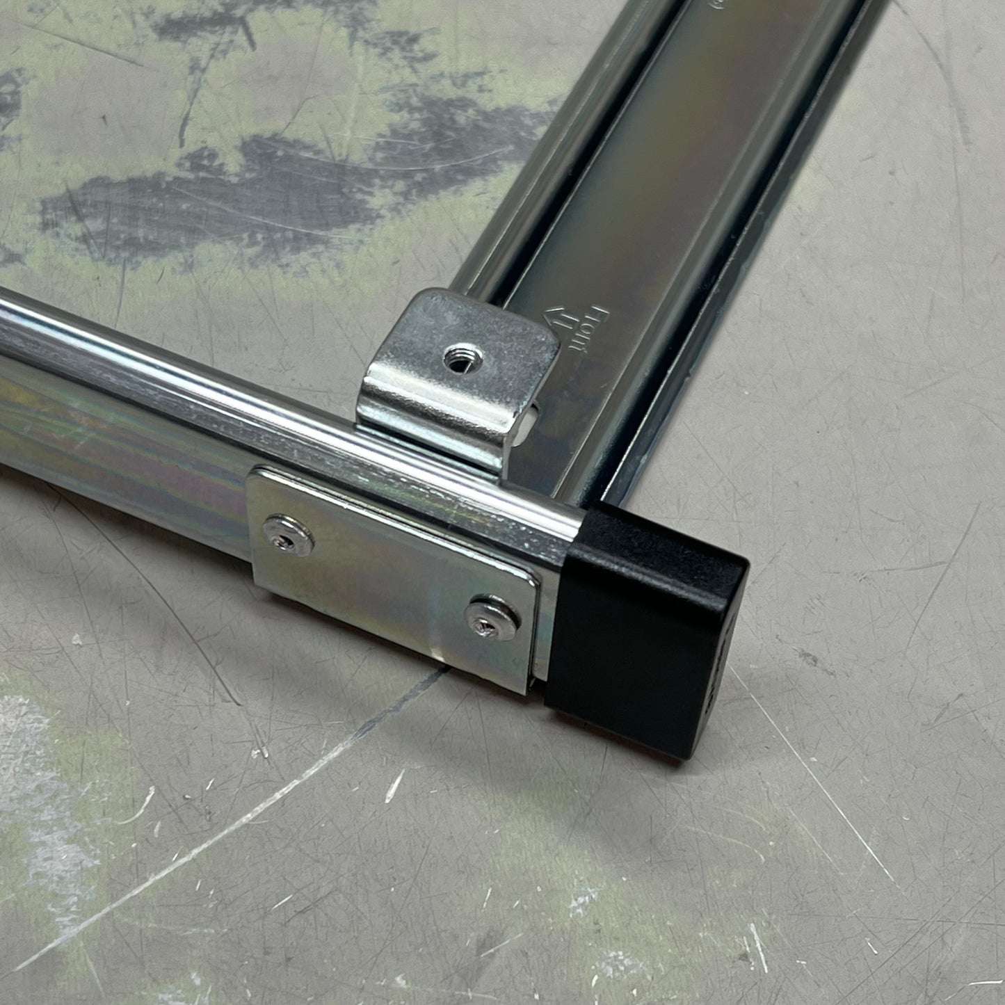 LYNK Easy Mount Professional Roll Out Cabinet Organizer 17"x18" Chrome 401718WB