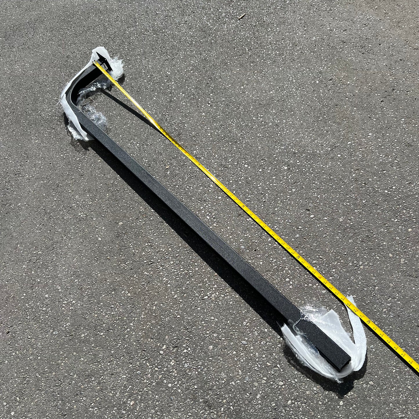 PEDESTAL PRO  In-ground Gooseneck Pedestal for Semi Trucks  72"  Black 72-9C-IN
