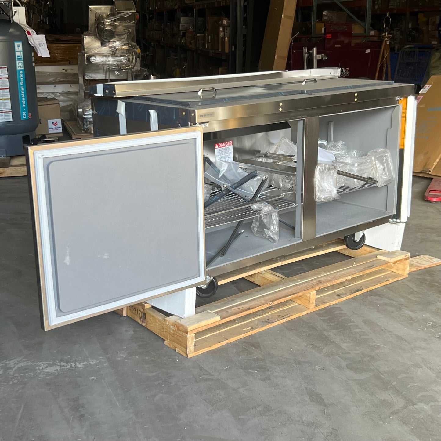 ZA@ Pallet of DELFIELD Cooler Cooling Box Sz 32”W x 60”L x 35”H  4460NP-24M-M777