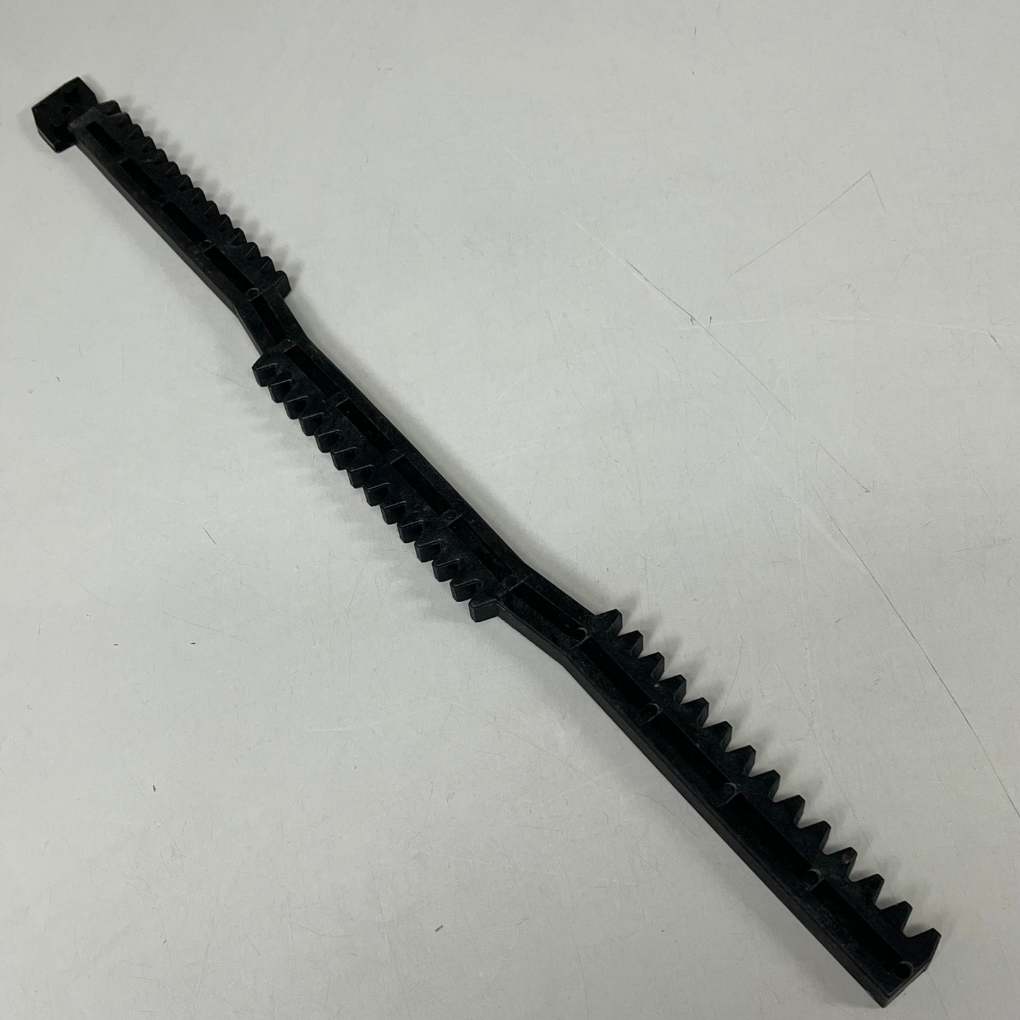 BRUNSWICK Toothed Rack Front (Setting Table)  18"×1.25"×0.5" Black 47051565002