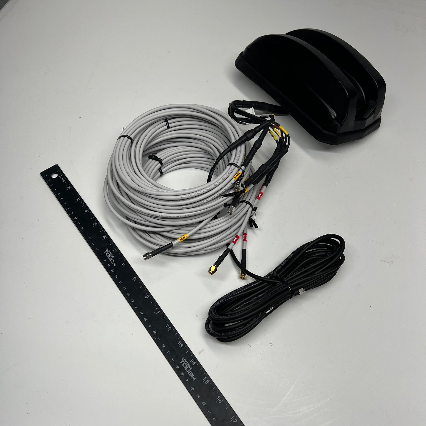 PANORAMA ANTENNAS Sharkfin Antenna Gps[x]d4/find4 Series GPS[X] D4[X]-6-60