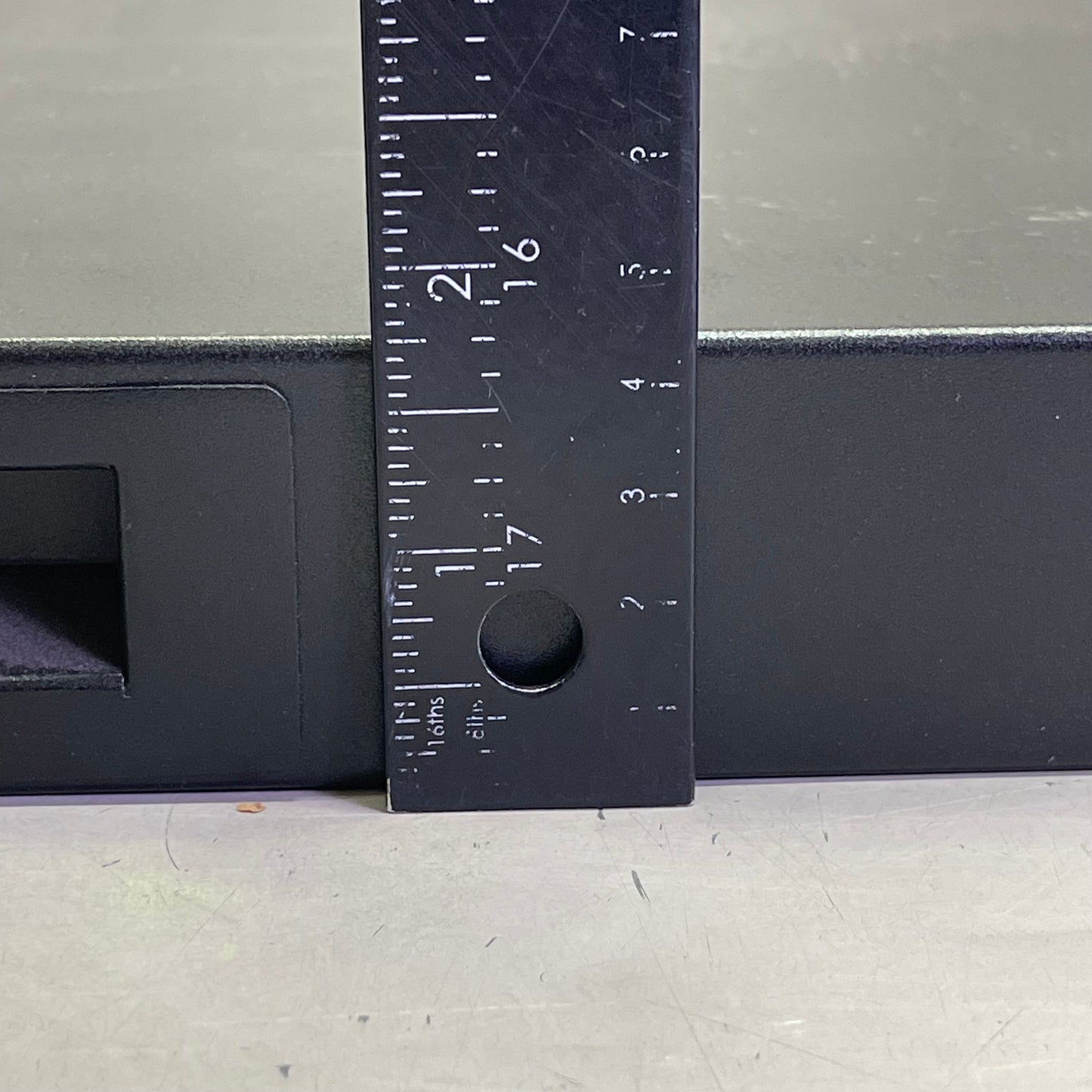 RARITAN Rackmount LCD KVM Console T1700-LED (Used)