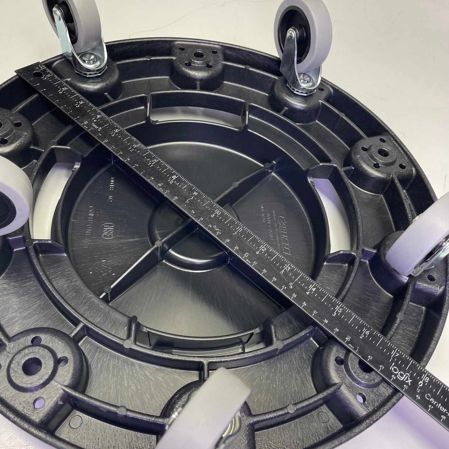 CARLISLE Bronco Round Trash Can Dolly W/ Replaceable Casters 18" Dia x 6" H 3691003