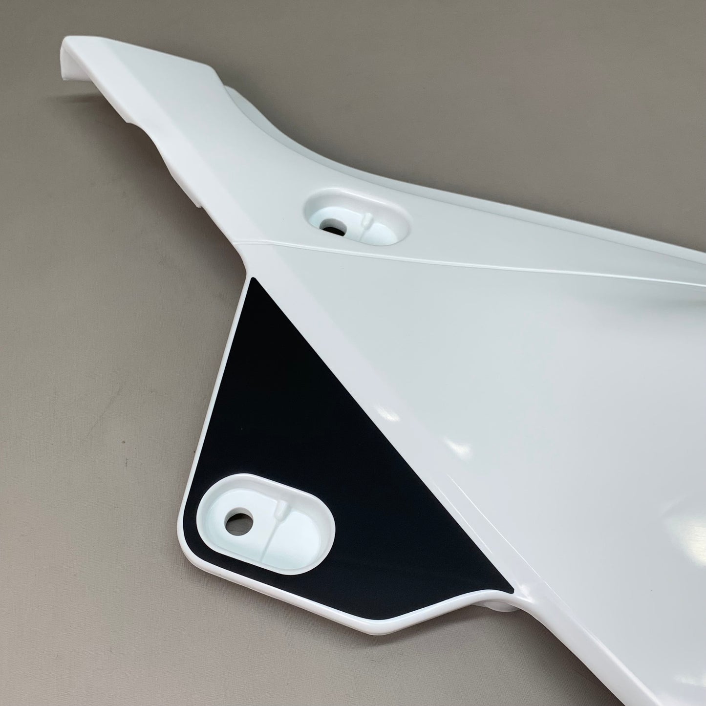 HONDA Left Side Cover Set White for CRF150R CBR600F4I & XR650L 83620-MY6-920ZB OEM