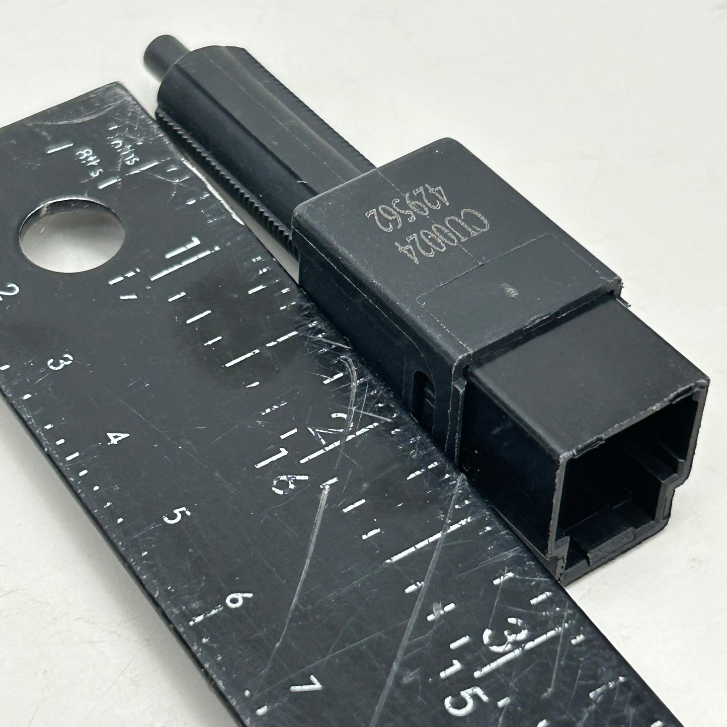 CARQUEST Brake Light Switch Replacement Part For Infiniti & Nissan SAA4547