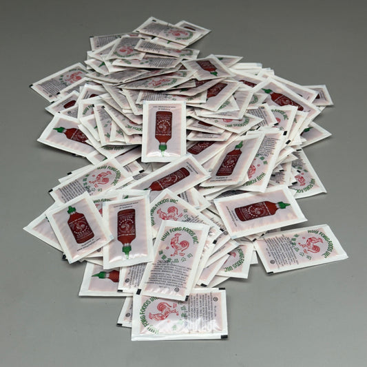 HUY FONG FOOD INC 200PK Sriracha Packets 6g  3”Lx1 1/8”W Plastic Bag White/Red Bag BB: 10/25 (Damaged Box)