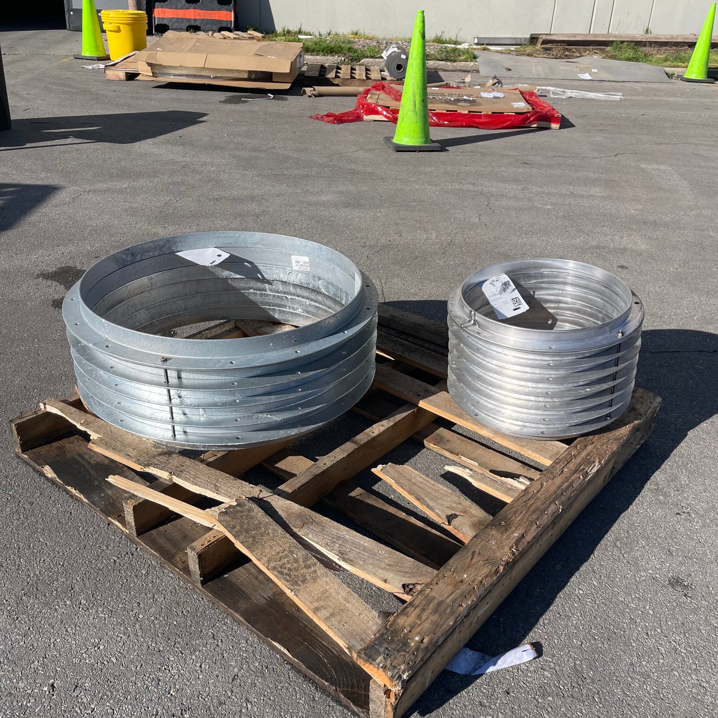 ZA@ Pallet of MIXED Galvanized Steel Rings (AS-IS)