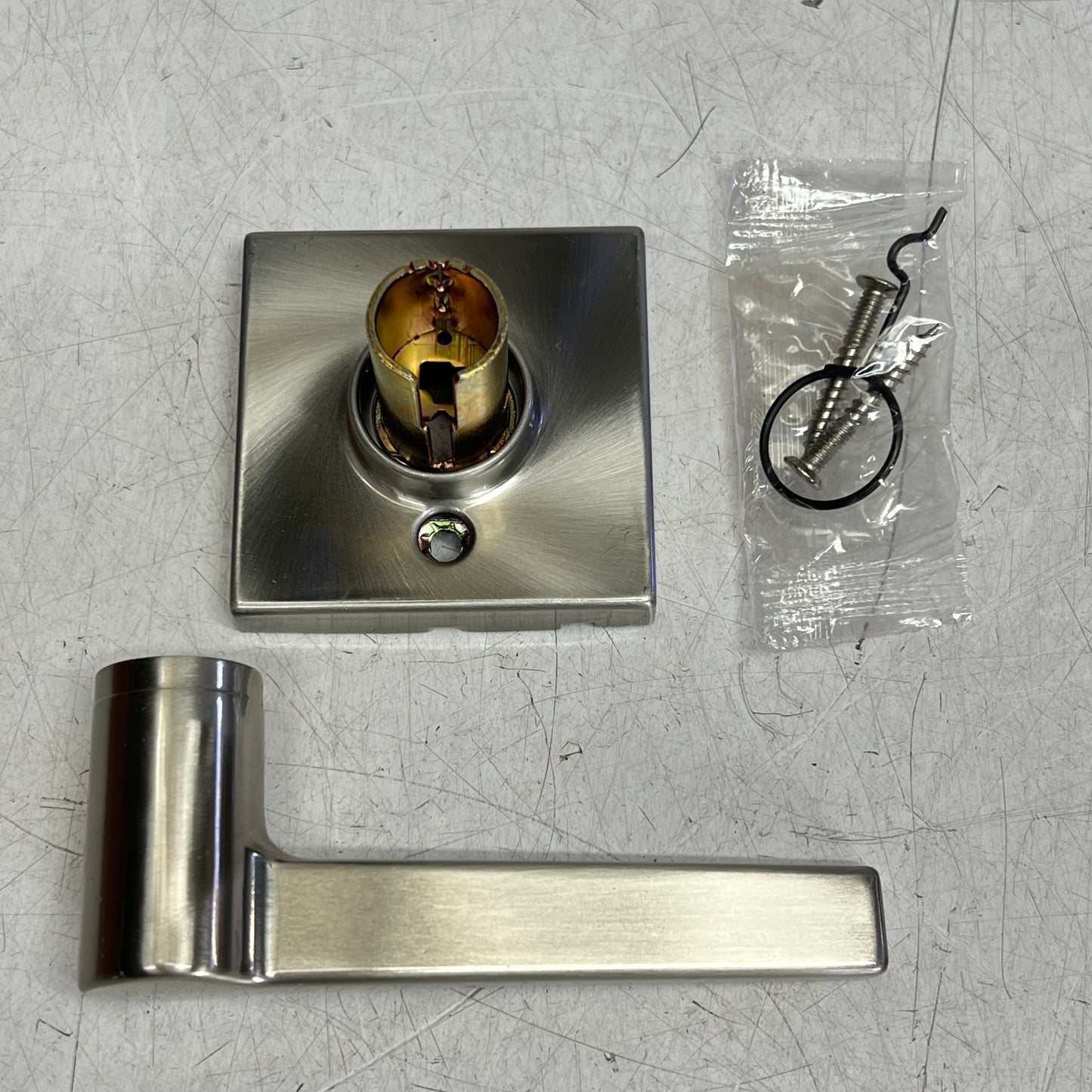 ZA@ KWIKSET Exterior Entry Door Handle Set Surface Mount Satin Nickel 9SL70000-052