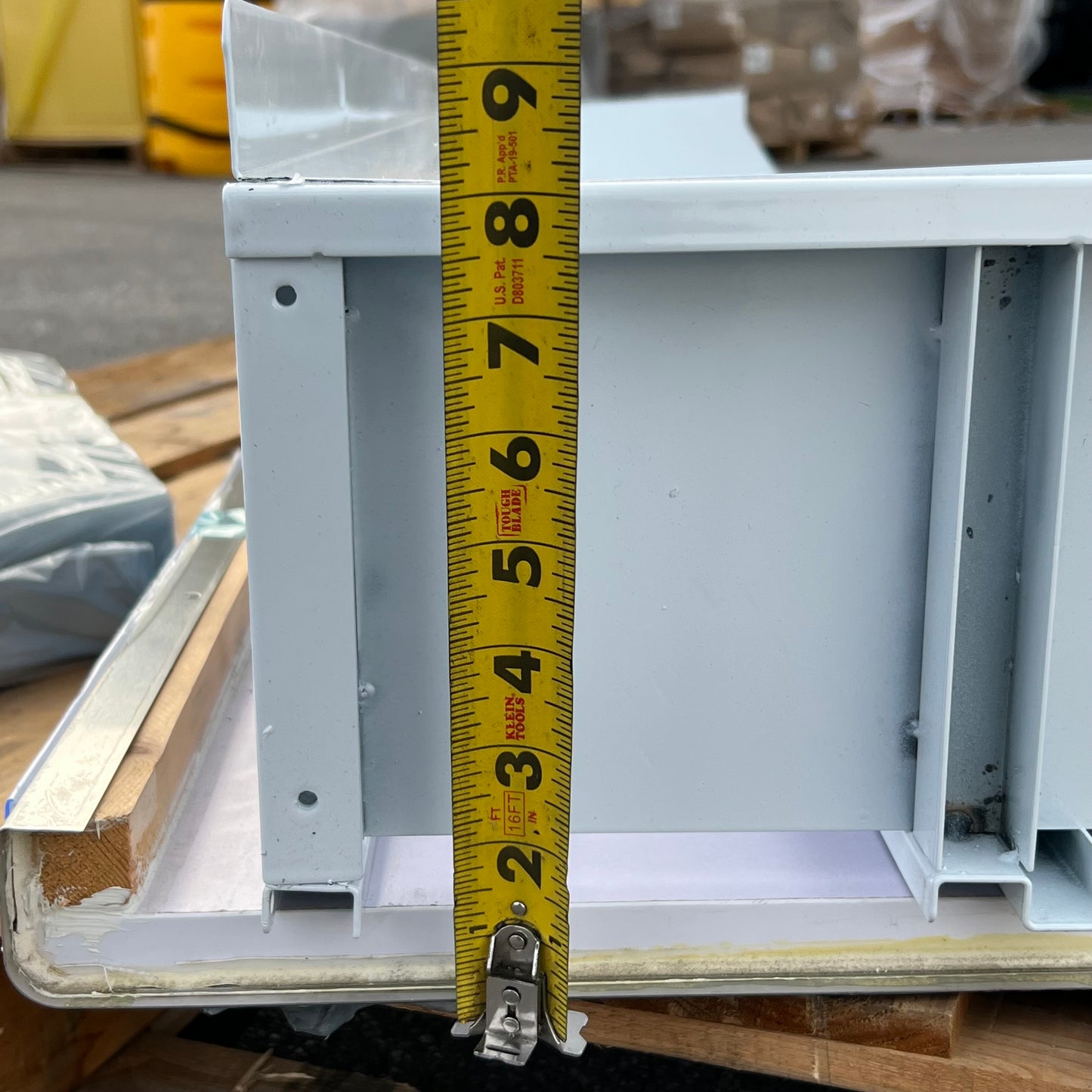 ZA@ Pallet of SITONIT SEATING Counter Top Sz 20"W x 70"L x 8"H