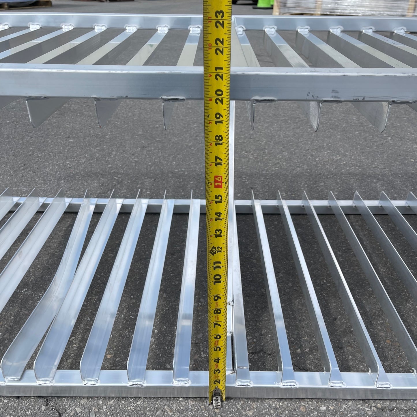 Z@ Pallet of CHANNEL Bun Pan Rack ~30 lbs Aluminum 401 AN-HD (AS-IS)