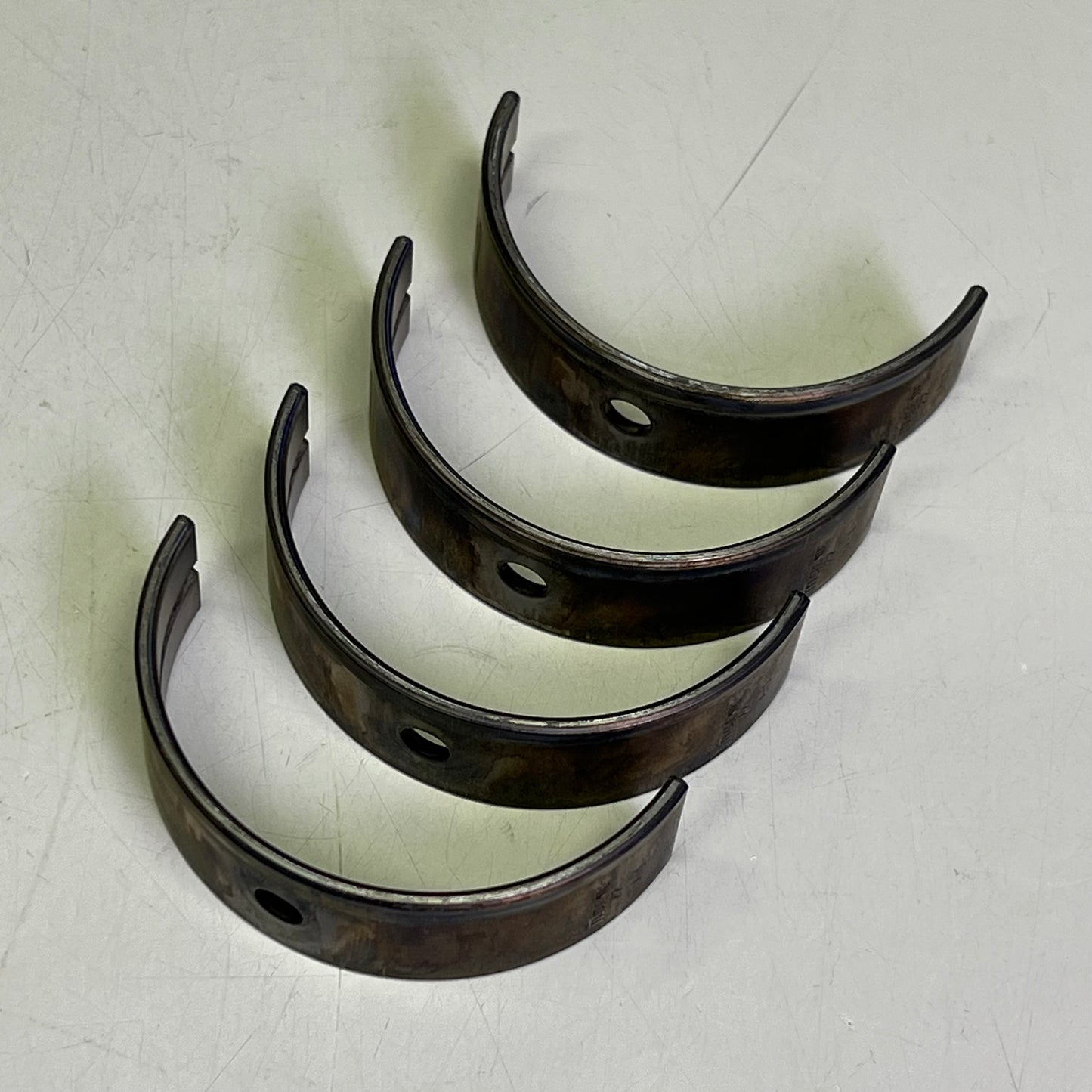 MAHLE Clevite 77 H Series Main Bearings Set For SB Chevy Vehicles MS-909H-9