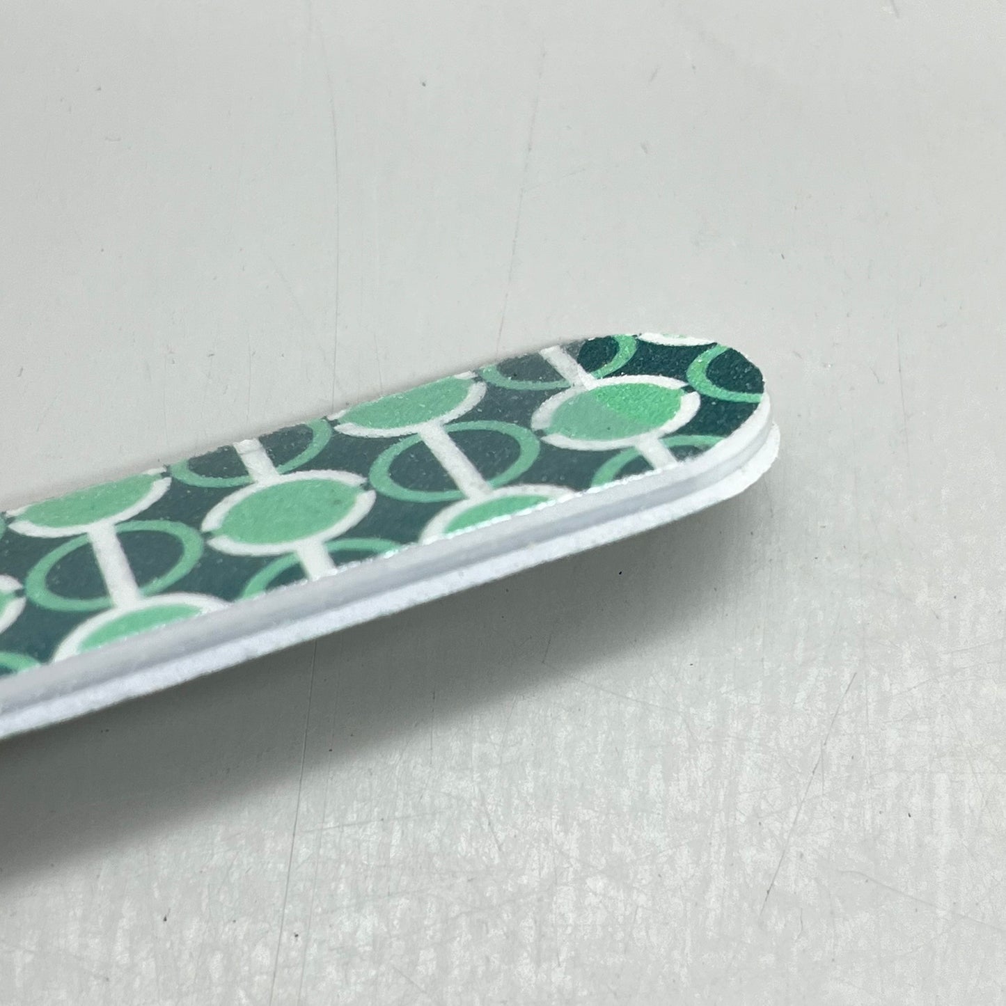 WALGREENS (4 PACK!) Pattern Nail File 7" Green Circles WIC 254462