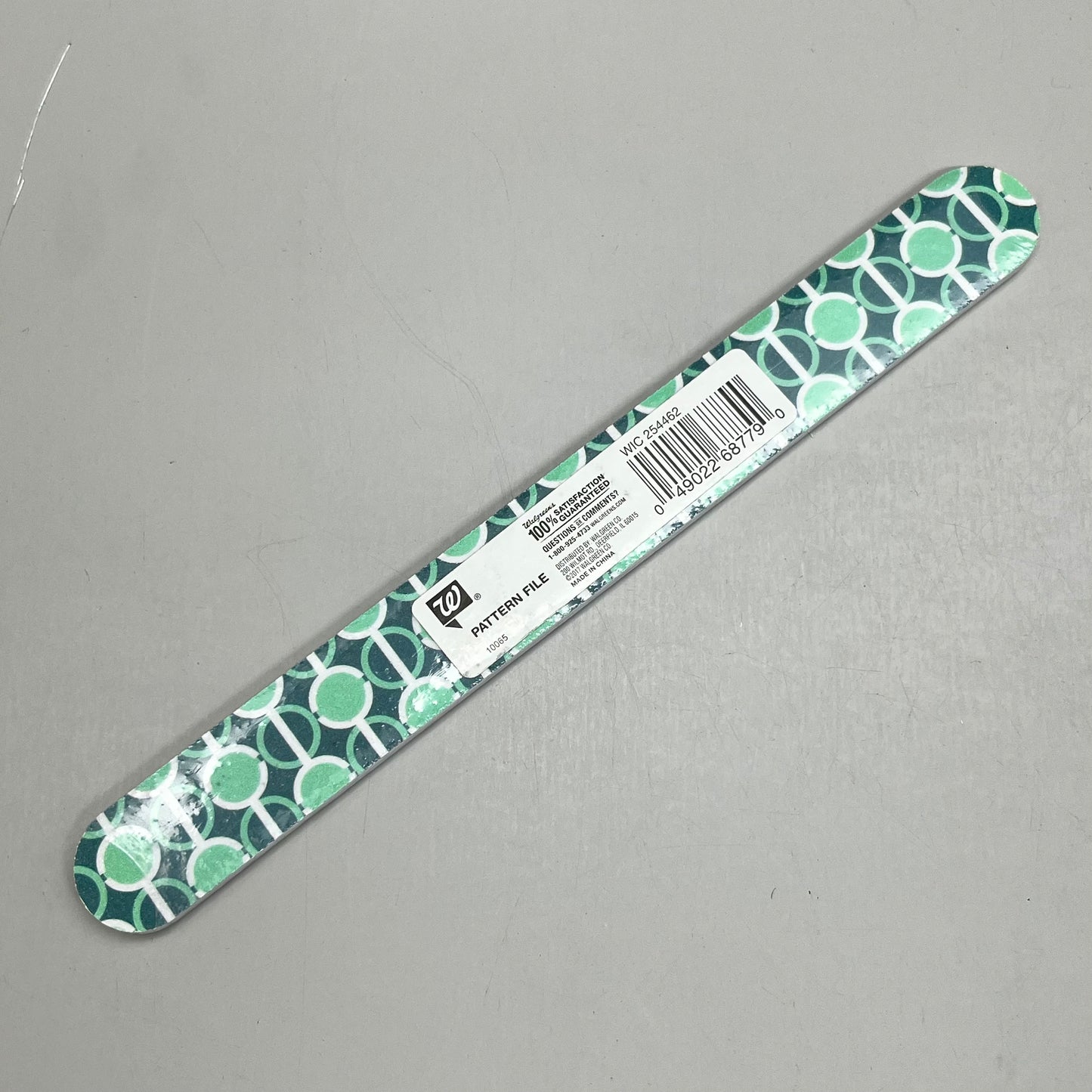 WALGREENS (4 PACK!) Pattern Nail File 7" Green Circles WIC 254462