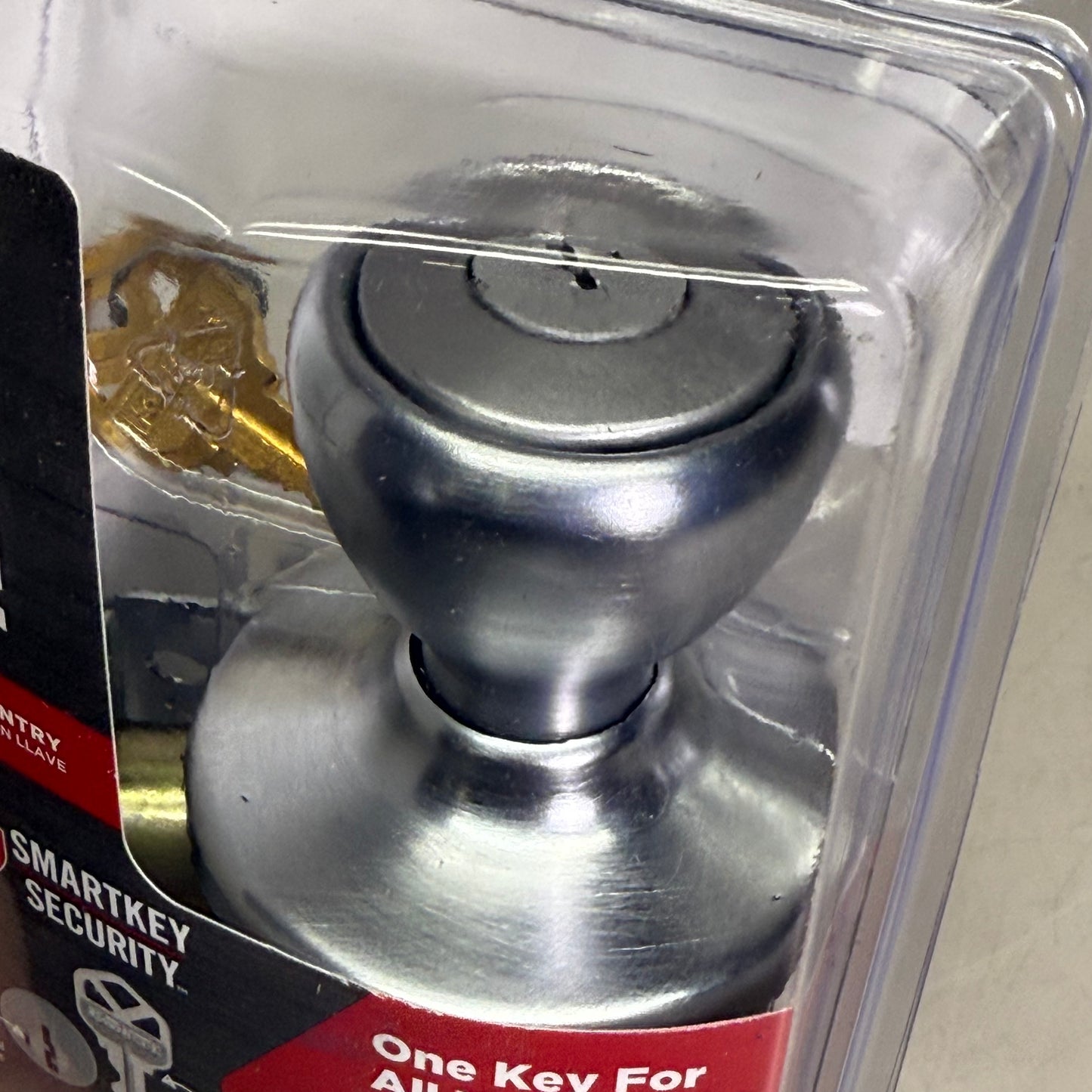 KWIKSET Smartkey Keyed Entry Door Knob w/ Microban Satin Nickel 94002-952