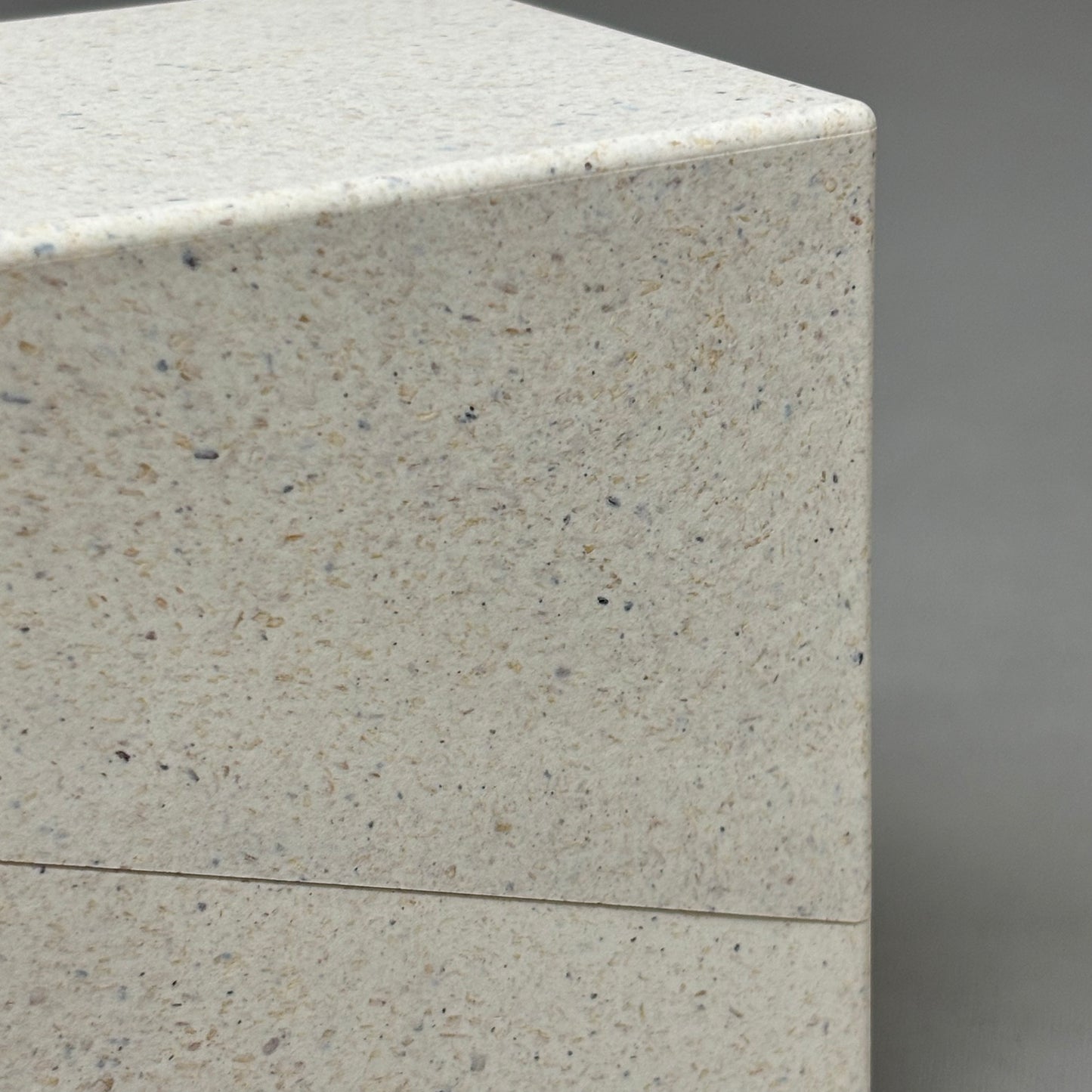 ULTIMATE GAURD Return to Earth Boulder 133+ Secure Double Sleeve Decks Natural