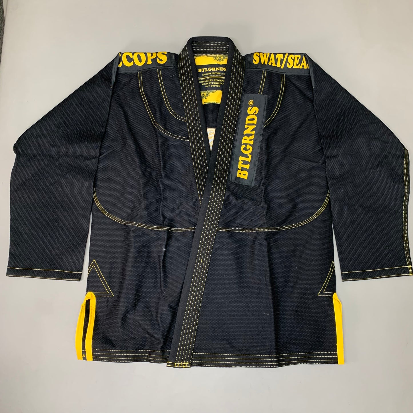 BTLGRNDS Martial Arts Jiu Jitsu Gi Uniform Adult Size Black/Yellow