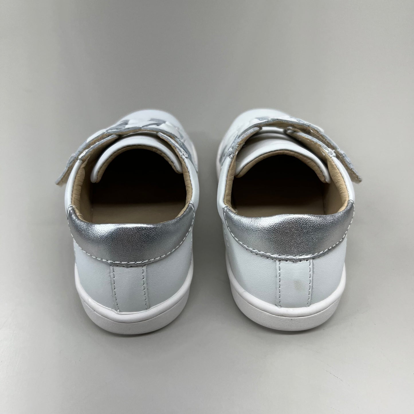 OLD SOLES Kid's Plats Leather Shoe Sz 13 EU 30 Snow / Silver #6134