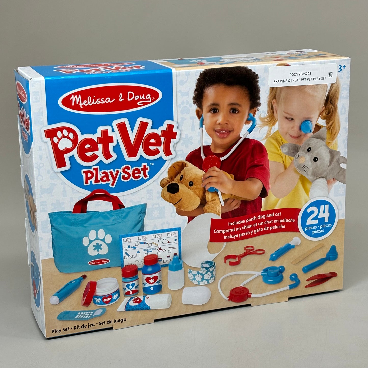 MELISSA & DOUG Pet Vet Play Set Veterinarian Role Playing Accessories 24 PCS 8520
