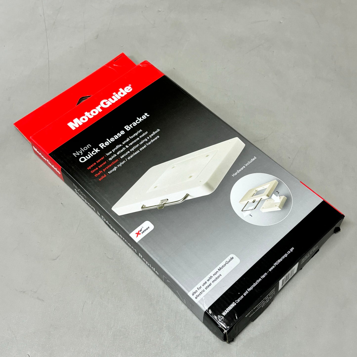 MOTORGUIDE Quick Instal XI Series Quick Release Bracket CompositeWhite 8M0092063