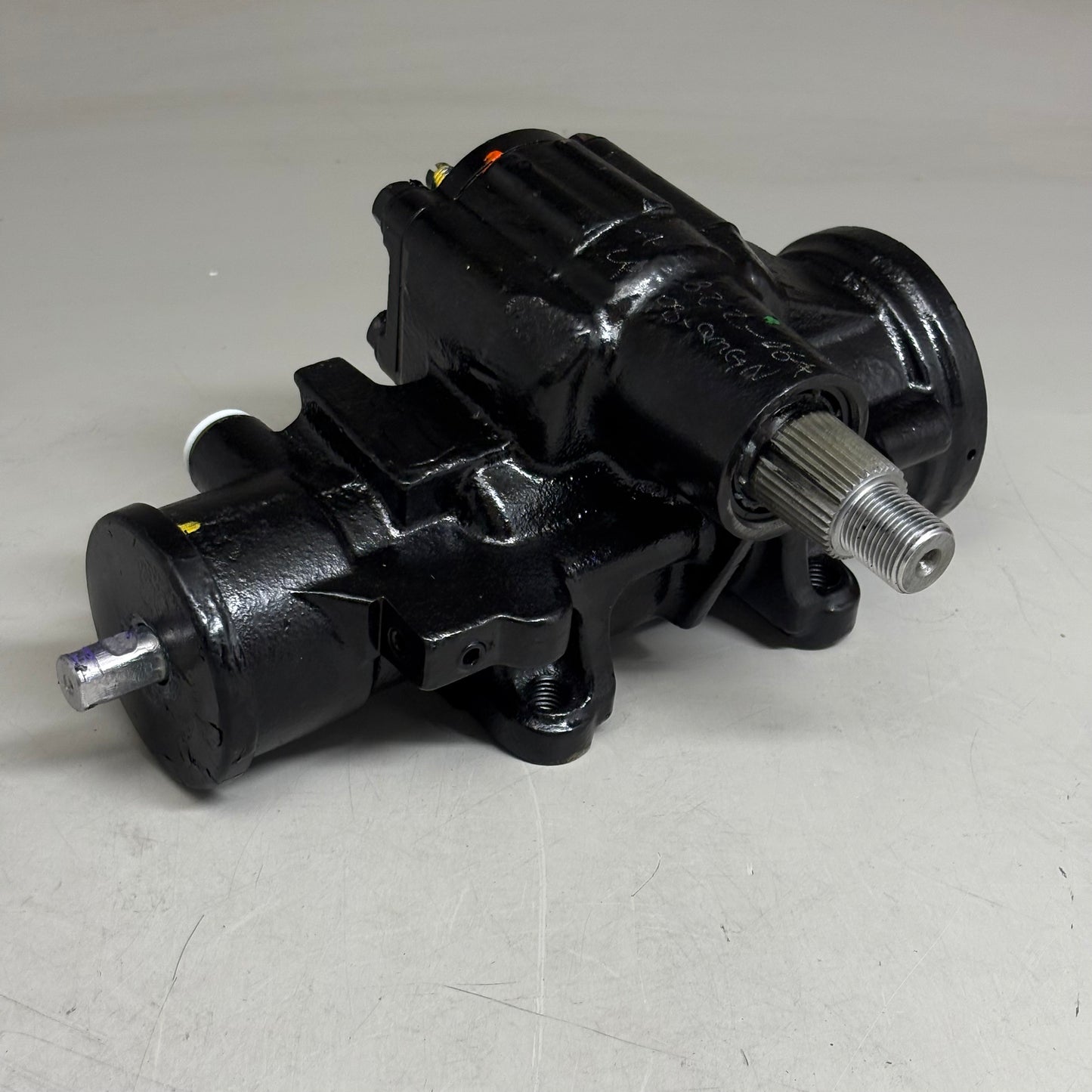 NEW ADVANTAGE Steering Gear Box Fits Chevy Silverado 1500 Black N503-0153