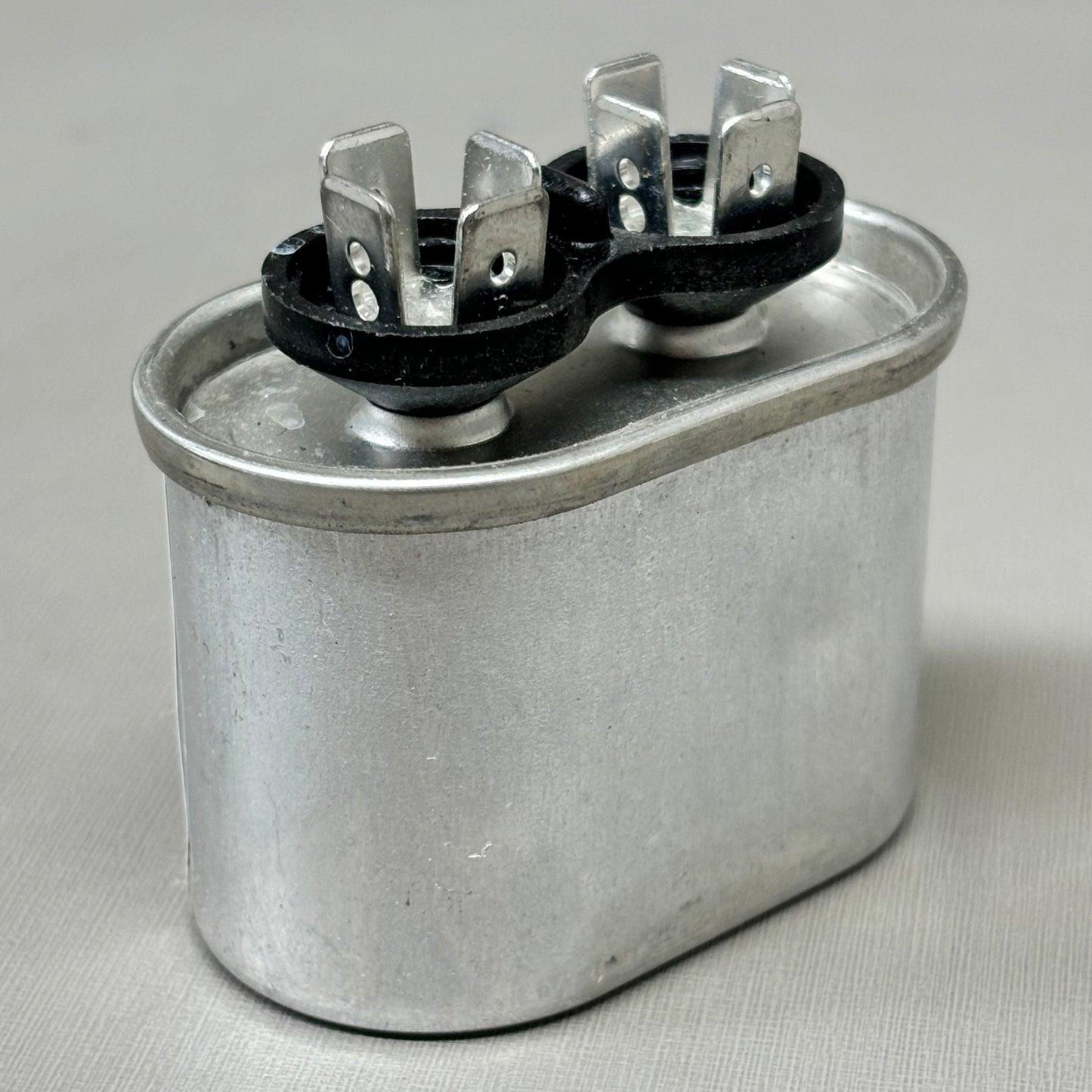 MARS Motor Run Capacitor 14005 5 MFD Oval 370 VAC 24V Screw 50/60 14005