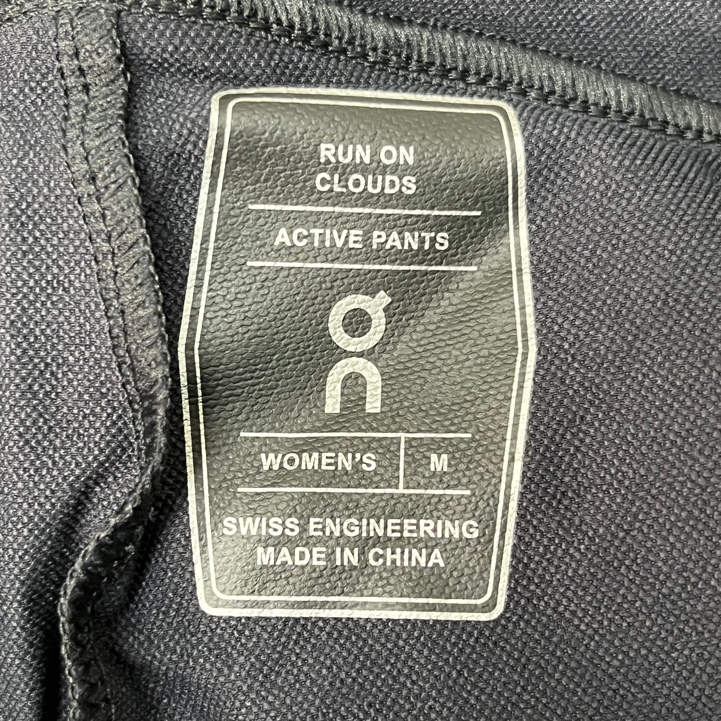 ON RUNNING Women's Active Wear Pants Sz-Medium Black 256.00274