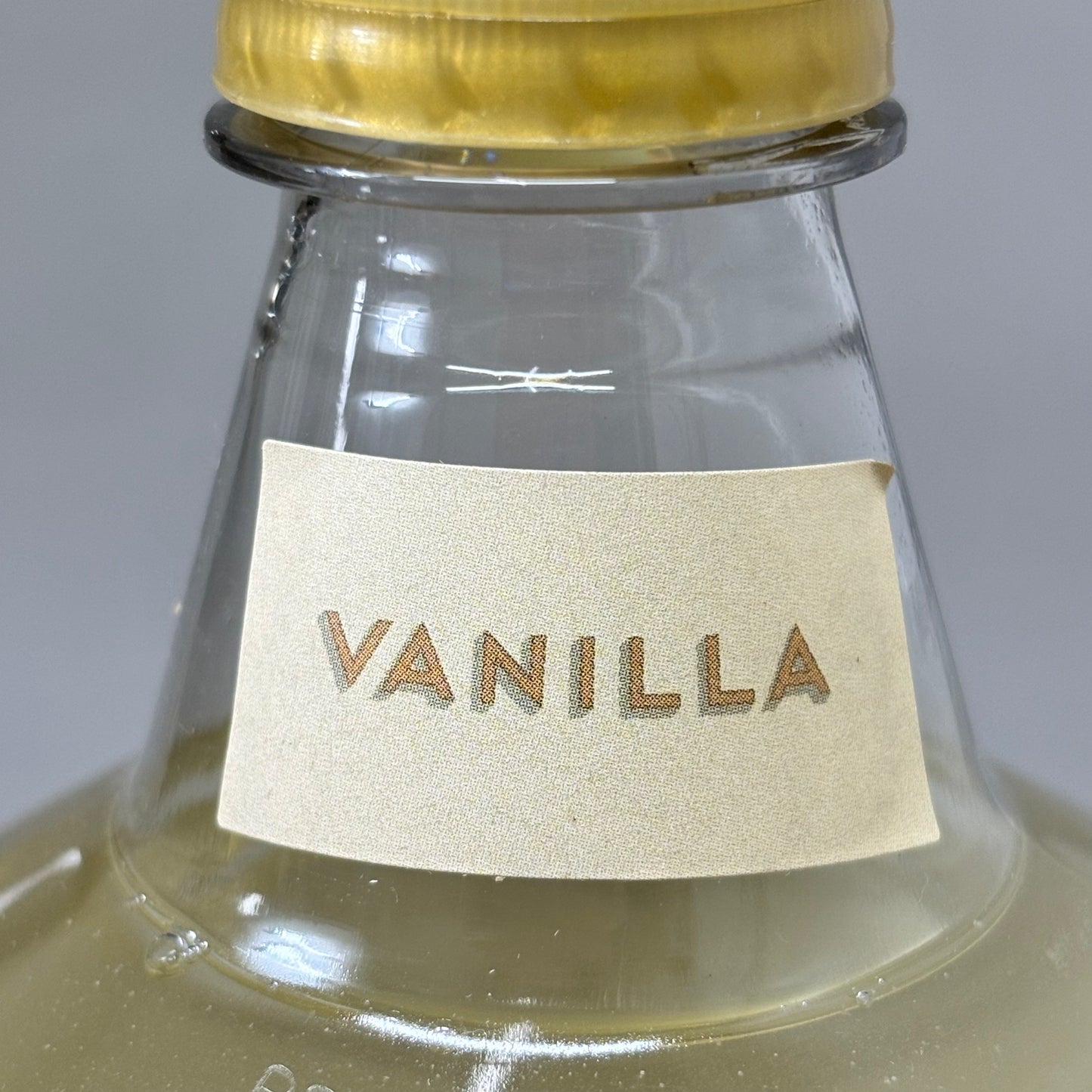 STARBUCKS (4 PACK!) Fontana Vanilla Flavored Syrup 33.8 fl oz/bottle BB: 07/2025