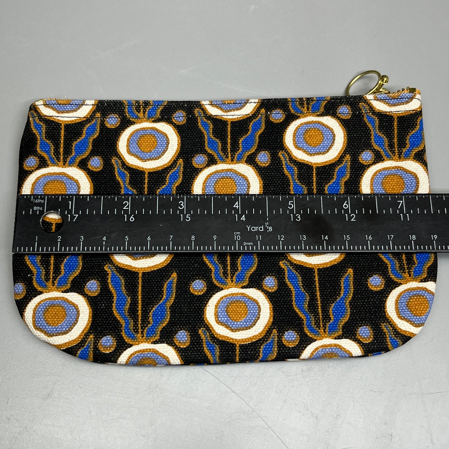 DANICA STUDIO Still Life Small Zipper Pouch 7" x 4.5" Black/Design 7002645 (New)
